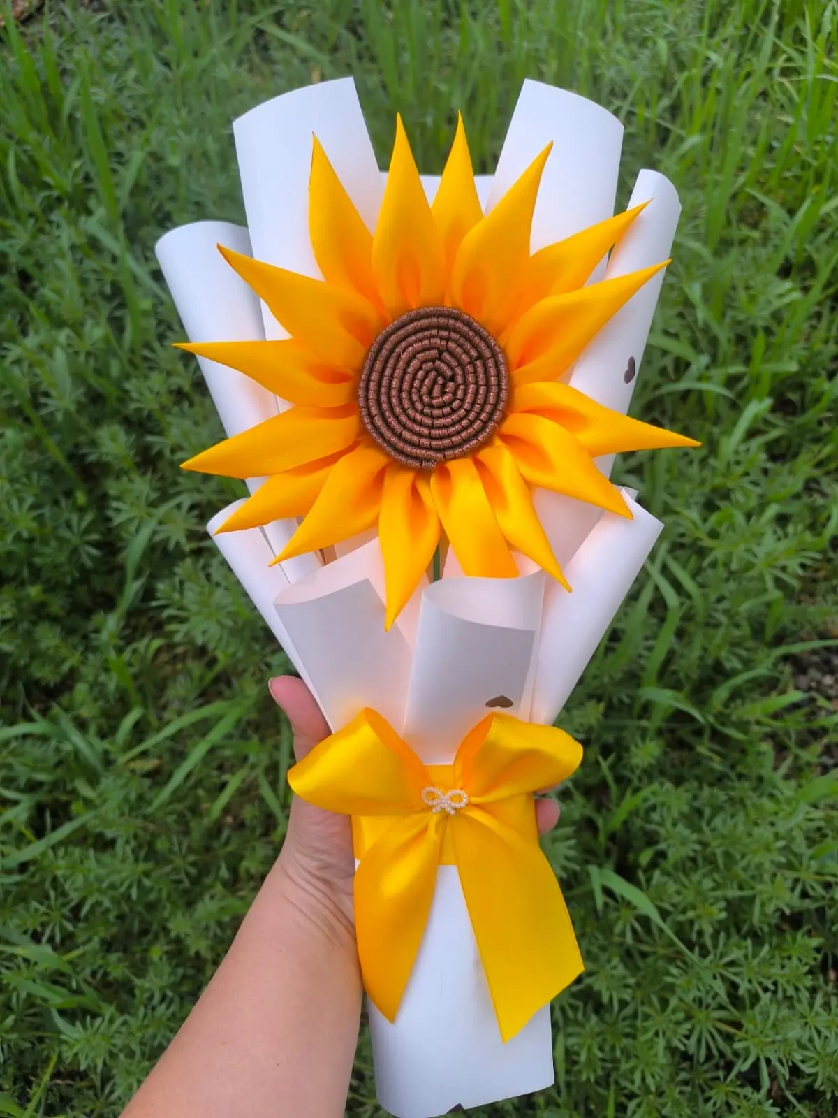Ramo artesanal de girasoles